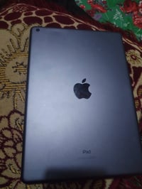 آيباد ٧ • ١٢٨ • بطاريه جديده