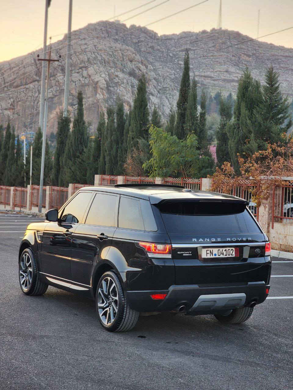 RANGE ROVER SPORT
مۆدیل 2016
مەکینە 6 پستۆنی سۆپەر جارچ 
بی رەقەمی دوبەی سفر سفر
وەک شەریکە ماوتەوە 
2 پارچەی بەس پەمبی ئەمریکای هەیە بی ناو جوار تایو ویل تازەی  خراوتە سەری شەریکە کامل سێرفز کراوە سپیری دانەگیراوە
فول مواسفات 
بەسمە چوار دەرگا بەسمە سنوق شەفت کارەبای برێک بەسمە لایت اۆتۆ داینامیک کامیرە  ێۆتۆستۆپ  ئاوێنە شەفت و خەزن و هیتەر ڕاداری هەر جوار دەوری حساس پێش و دواو ناو سپی کوشنی پێیش و دوا سارد و گەرم خەزن سوکان و هیتەر هیتر.....
هەموو گیانی بەشەرت گێڕ و مەکینە ناکردتەوە و هەمووی بە زەمان مالی دۆستە
رەقەم موبایل ***********
*********** رانية, السليمانية
