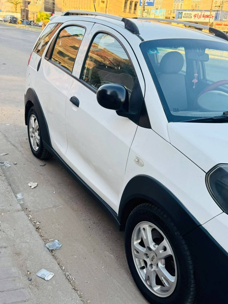 السلام عليكم.. شيري اكس واي موديل ٢٠١٤ للبيع. بيها قطعه بارد.. باب السايق. وباقي الكسر مكفول.. بيه ملاحظات شخوط وطعجتين. السعر ٥٤.
العنوان بغداد الشعب. ***********
