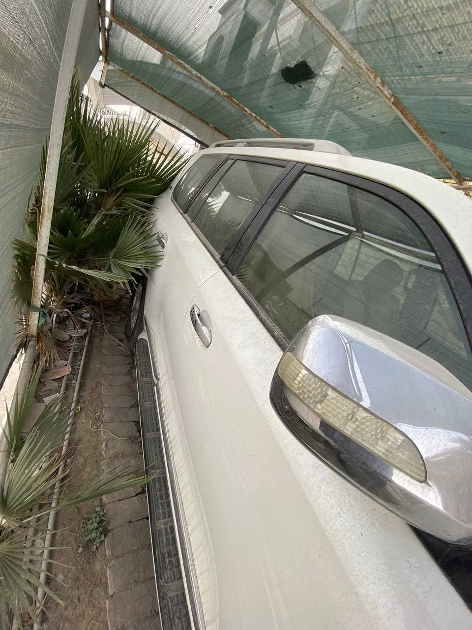 سيارة فول الفول لاند كروز ٢٠١١ ستينية سيارة مطبوكة ماشية 132الف مكينة فلول ما مفتوحة بل لايلون رقم*********** مكان ميسان
