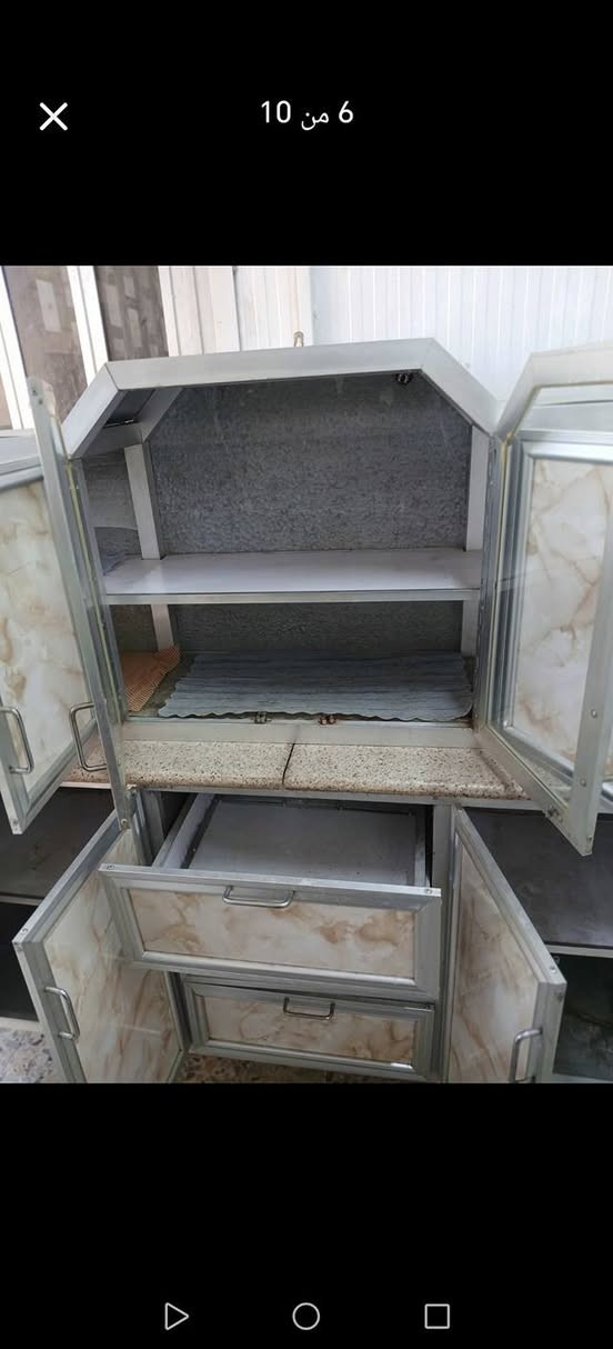 اسلام عليكم ڪاونتر للبيع مرمر   ثلاثه قطع يريده المڪان بغداد رقم فقط اتصال ***********
