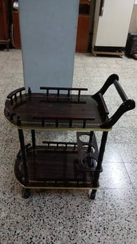 عربة تقديم • نظيفة • فول