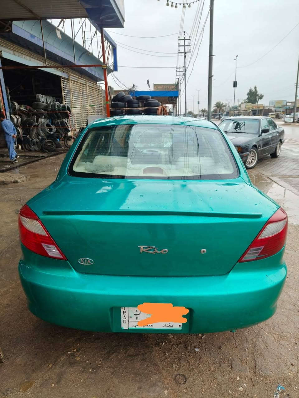 كيه ريو خليجي مديل 2001 سياره جاهزه مكينه 1600 اوتماتيك مكينه كير نضاف تخم تاير حداديه تبريد شغال كهربائيات شغاله  مكفوله من الضربه والتبديل صبغ للجماليه رقم بغداد سنويه ل27 مالكها يمي مكانها نجف السعر 39 مكلف بنشر الاتصال عله رقم ‏‪***********‬
