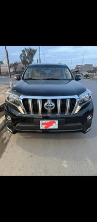 من رخصت الادمن برادو VXموديل17 كويتي فول مواصفات 1على1 اعله فئه موصفات...