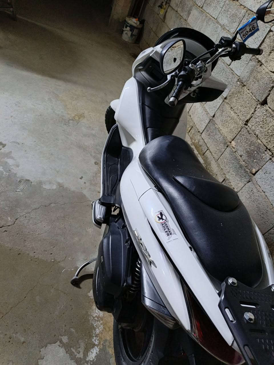 سلام عليكم دراجه qsx جيل الاول ياباني  JF دراجه ماشيه 44 دراجه خير من الله جاهزه السعر $$ 1400 وبيه مجال حق الجيه مكاني الحسينية مال المعامل منطقة السعادة ***********
