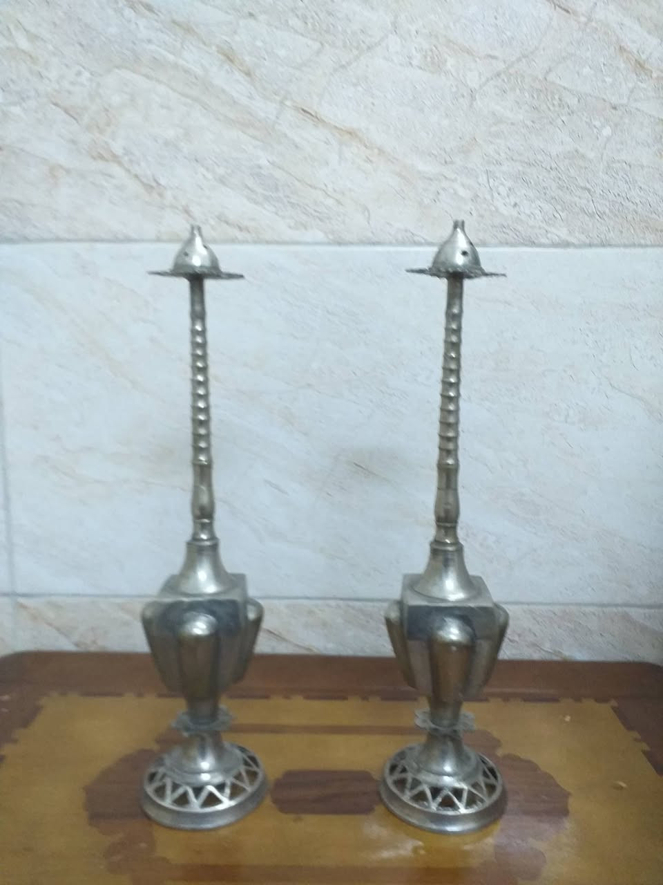 السلام عليكم ورحمة الله وبركاته جبنالكم تحفه فنية من اندر النوادر 
مال ماي ورد مال ايام زمان نظافة ١٠٠ بل ١٠٠ مكان موصل يوجد توصيل كافه محافظات العراق السعر خاص رجاءأ


**إذا كنت صاحب هذا الإعلان وتريد حذفه لأي سبب، رجاءا أرسل رسالة إلى الدعم الفني**