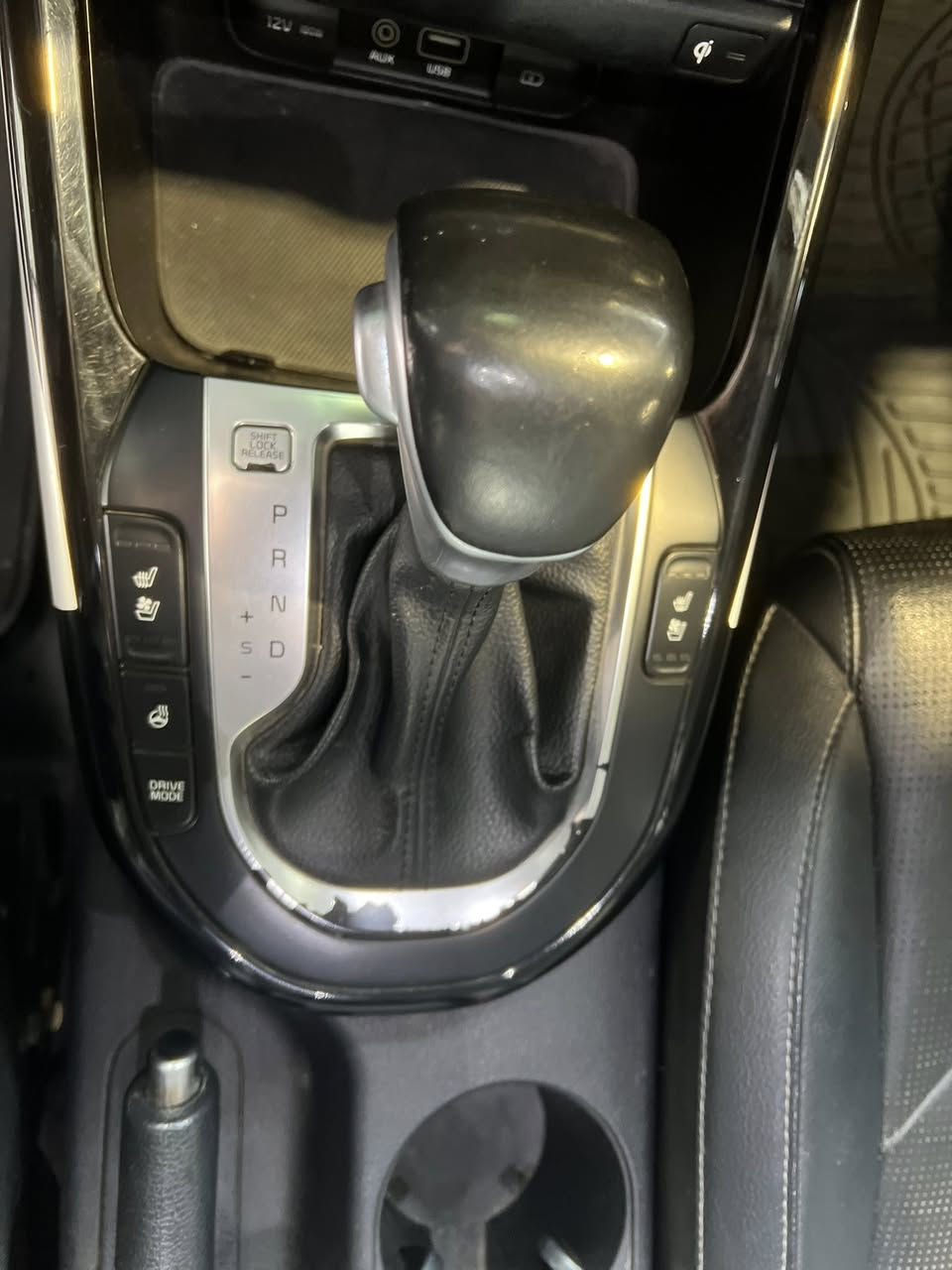 كيا فورتي 
للبيع او للمراوس 
EX vip 
‏2019
مواصفات فول
بصمة 
سلايت
تدفئة تبريد كشنات امامي
تدفئة كشنات خلفي
رادارات امامي جانبي
سماعات هارمن كاردن 
بدون صبغ السيارة 
غير متواجد خاص
للاستفسار 
‏***********
