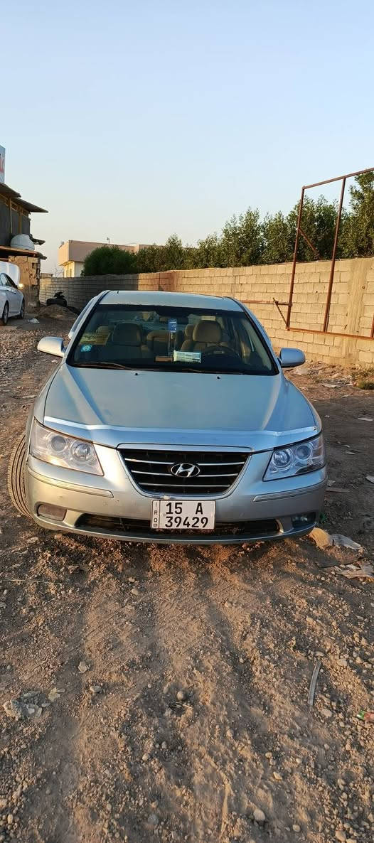 للبيع سوناتا مديل 2007 امريكي مكينه 6 سلندر 3300 رقم انبار الانكليزي بسمي تحويل مباشر ارقام جدد عليها تخم تاير كشنات اقماش داخل رصاصي ( صبغ عام للجماليه) فتحه سقف 3 طكات والباقي مكفول كهربائيات كلها شغاله شاشه كامره خلفيه حساسات تحكمات ستيرن جهتين كير محرك الصدر امامي خلفي ميزانيه حداديه كهربائيات كله شغال وجديد سياره جاهزه من كل النواحي ومال جناي عضمتها ونصبتها تخبل وجاهزه من الدعاميه للدعاميه 

العنوان : بغداد التاجي
السعر :85وبيهة مجال 
الهاتف :‏‪***********‬‏
