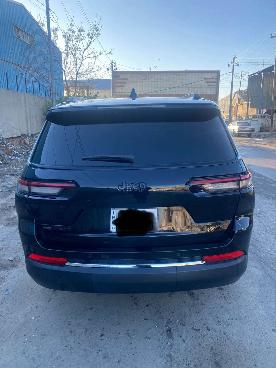 سيارة موديل 2023
بدون صبغ فقط قبغ صندوق تبديل شركة 
ايرباكات ما طاكه
مواصفات 6 سلندر
بصمة
سلايت
دبل اكسل
كشنات (vip)  ثلاث مقاعد
سلايت 
*********** ☎️ أربيل, العراق
