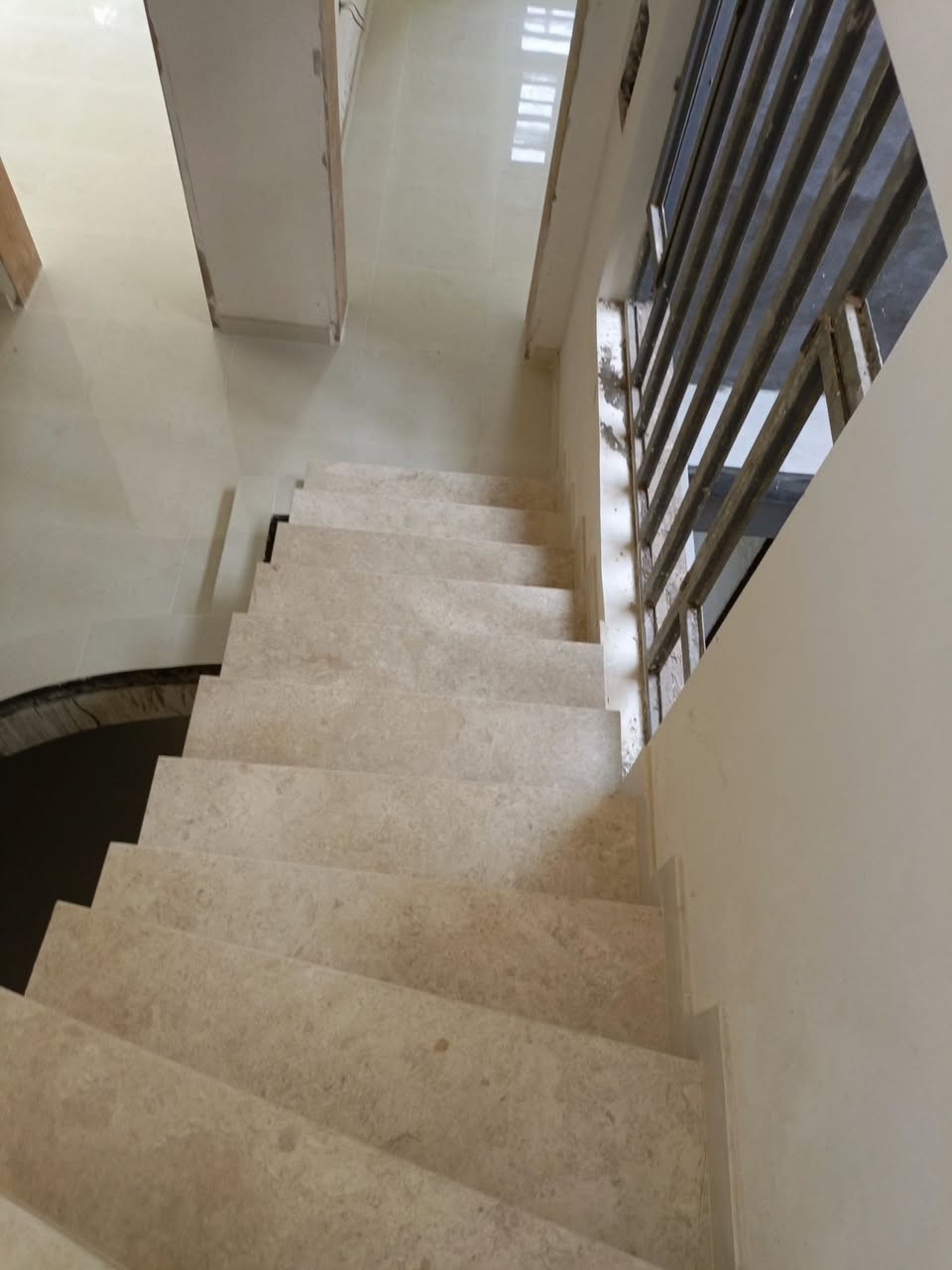 خلفه مصري لتطبيق الكاشى والبورسلين والمرامر وبايات الدراج شغل دراجه اولى ليزر وصليب اسعار مناسبه 
***********
الرقم بيه
