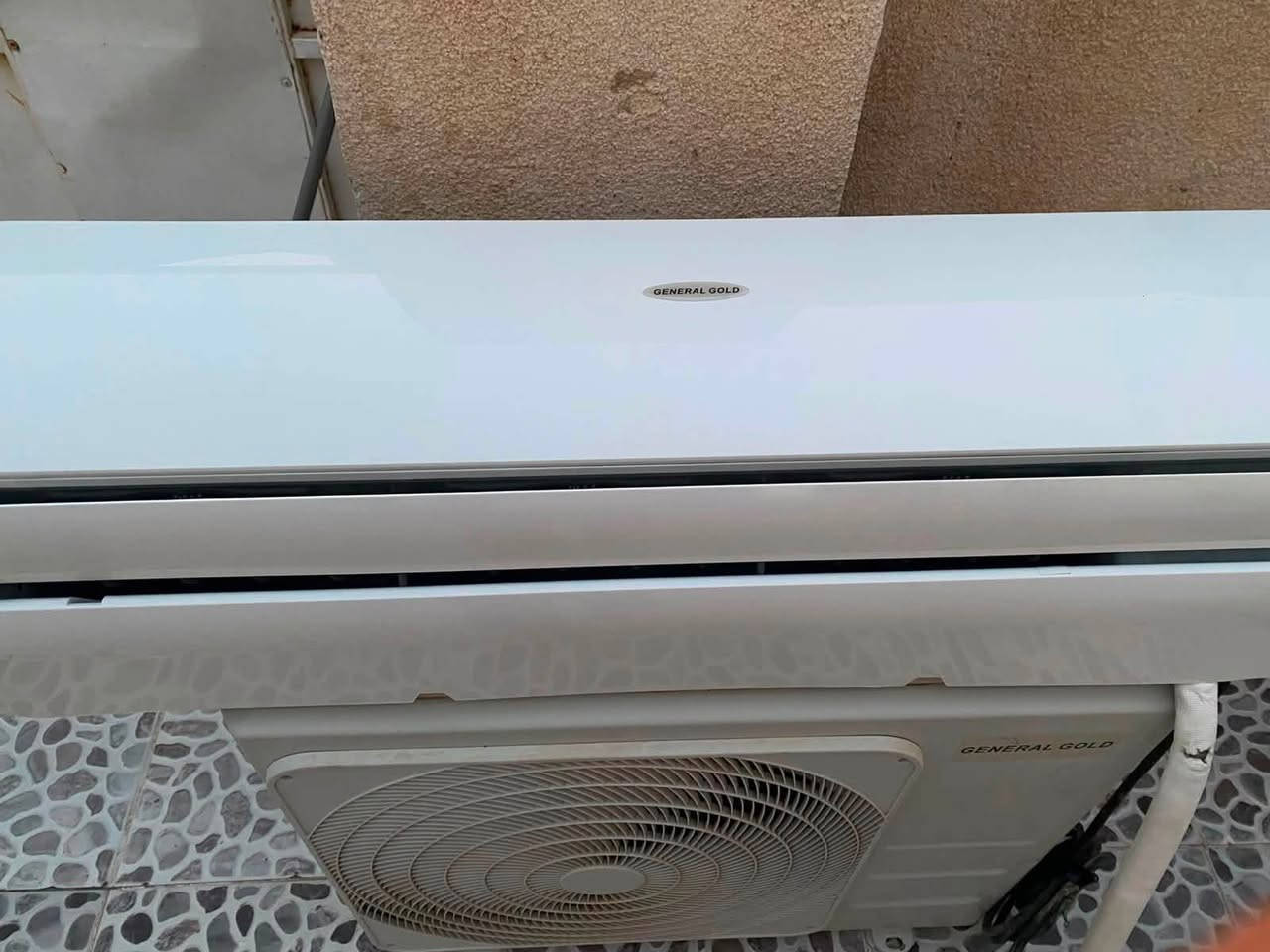 سبلت ٢طن  جنرال كولد وضع الشركه
استخدام قليل كلش يعني درجه اولا نوعيه ممتازه السعر واصل 
جميع المحافظات  ٣٨٠الف
المكان سليمانيه رابه رين
***********/***********واتساب الرقمين
