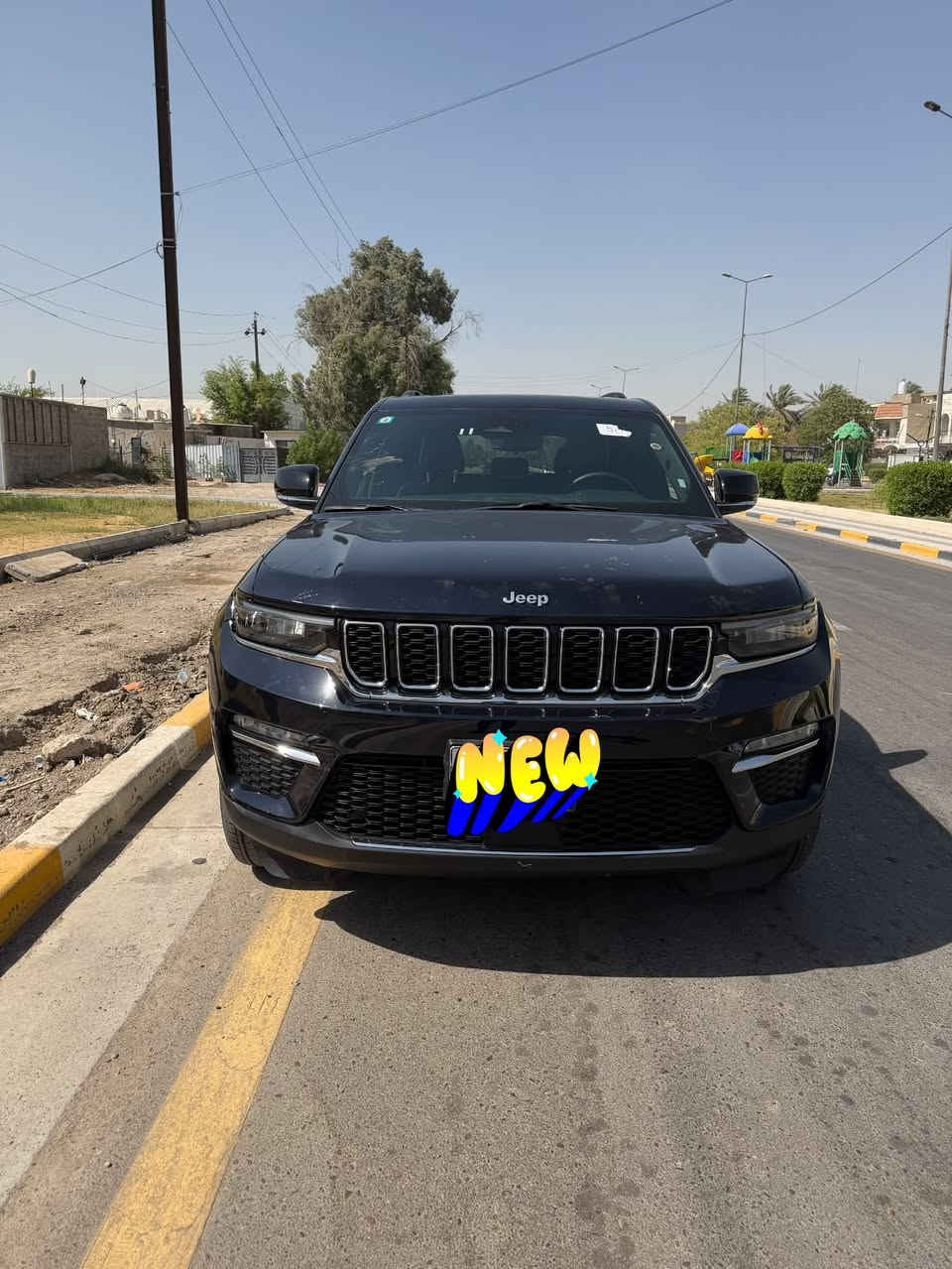 جيب كراند شيروكي لمتد كفاله عامة 2024
السياره كفالة عامة قطرة صبغ مابيها ومكفوله محرك وكير 

للبيع  Jeep Grand Cherokee 4xe Plug-in Hybrid موديل 2024

 جيب جراند شيروكي 2024 هايبرد (كهرباء + بنزين)

 محرك 2.0 لتر تيربو + نظام هايبرد Plug-in

 قوة 375 حصان

 دفع رباعي (4×4)

 ناقل حركة أوتوماتيك 8 سرعات

 إمكانية القيادة على الكهرباء أو البنزين أو النظام الهجين

 شاشة معلومات وترفيه كبيرة

 عدادات رقمية

 كاميرا خلفية وحساسات

 أنظمة أمان ومساعدة سائق متطورة

 اقتصادية جداً باستهلاك الوقود

 بطارية قابلة للشحن بالكهرباء (Plug-in Hybrid)

الممشى:30,000 

الموديل: 2024

السيارة نظيفة وجاهزة، وأي فحص بالمركز اللي يختاره المشتري

السعر 35,000$ 

*********** للتواصل
