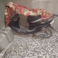 عندي هاي دراجه أخذه ٢٧٥ وبل مطره نظفت ماعرف شبيه ابيعك هيج ١٢٥ 0780758...