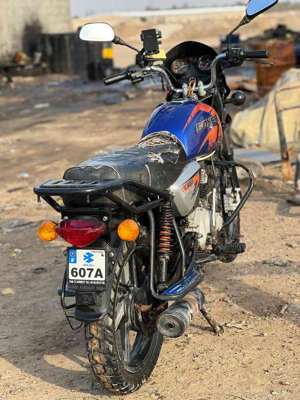 سلام عليكم بوكسر للبيع موديل 2021 تفاصيل اتصال علئ الرقم (***********)  (*********** )
