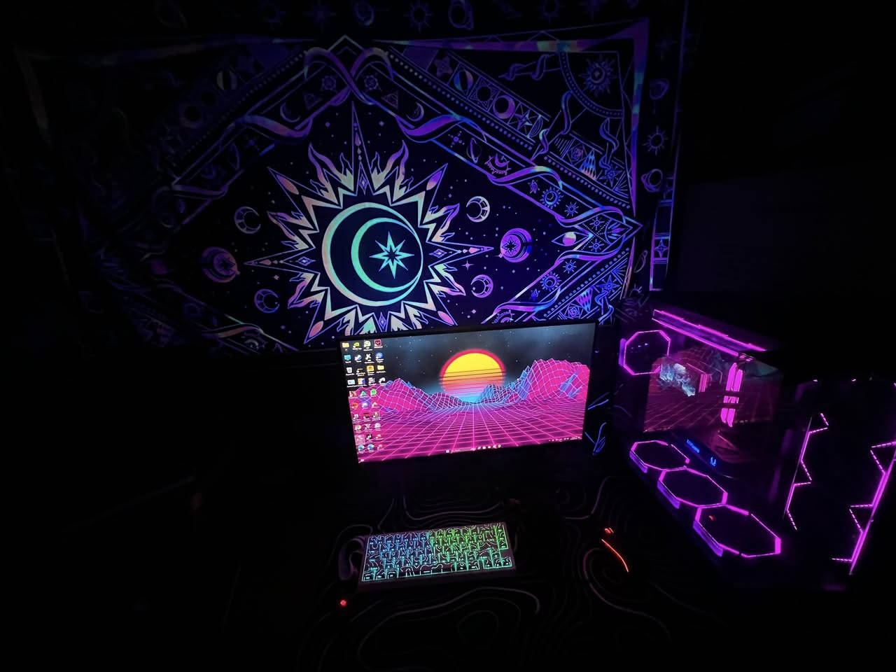 سلام عليكم تجميعة للبيع نظيفة جداً ما صار 4 اشهر من اشتريتها والوصل موجود
⭕️مابيع قطع ابيع كاملة⭕️

مواصفات 

R5 9600x 
M.b b650 eagle ax wifi6
Ram 2x16 32 6000hz lexar 
Rtx 5070 zotac 3fan 12gb oc
Ssd m.2 2tb sn7100 7250
Psu 750w goold full modular 
Coolar 360ml pro lcd 
Case dy470 dark 4fan
وشاشة حجم 27 ips 165hz
والغراض الوياها 
ماوس لوجتك سوبر لايت 2
كيبورد اتارك شارك مغناطيسي ابيض 
سماعة هايبر اكس كلاود 2 
ماوس باد كبير 
يوبي اس فاربر 1500

سعر 3.100.000 عراقي


**إذا كنت صاحب هذا الإعلان وتريد حذفه لأي سبب، رجاءا أرسل رسالة إلى الدعم الفني**