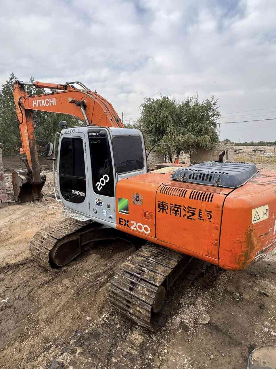 السلام عليكم
فايف مديل 99 

رقم قادسيه

محرك مامفتوح 

مضخه مجفته وعلى الشرط 

حداديه كلش نضيفه 

زنجبيل عرض 70

عنوان نجف

الشراي يتصل ويعرف السعر

***********
