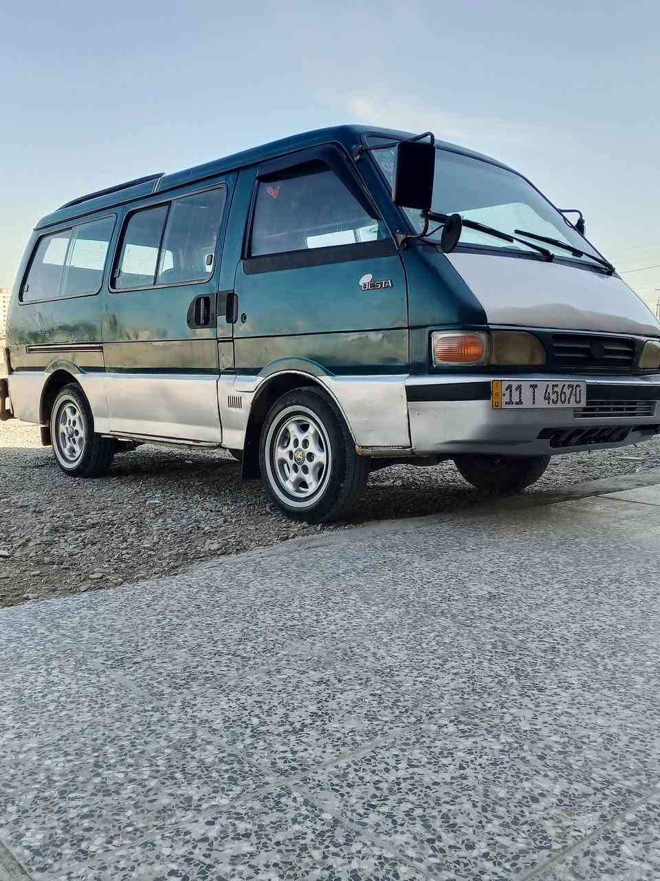 سلام عليكم كيا رقم انكليزي بغداد كير مكينا واكسل مكفولات شاصي واحد معمر تخم تاير جديد دوشمه جديد تخم كشنات ستاركس سياره خير من الله عنوان بغداد قرب فلكه سلمان باك ***********
