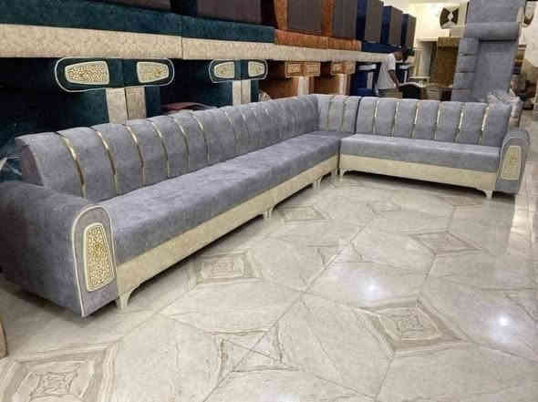 متوفر أفصال تخومه قنفات حسب القياس متوفر جميع الاقمشه والموديلات بأسعار مناسبه للاستفسار على هذه الرقم ***********
