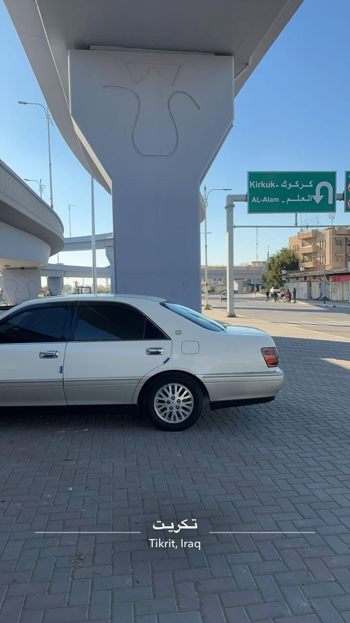 ملكه كروان 2001 
گير ومحرك وتبرد صدر جديد 
السعر 33 
***********
