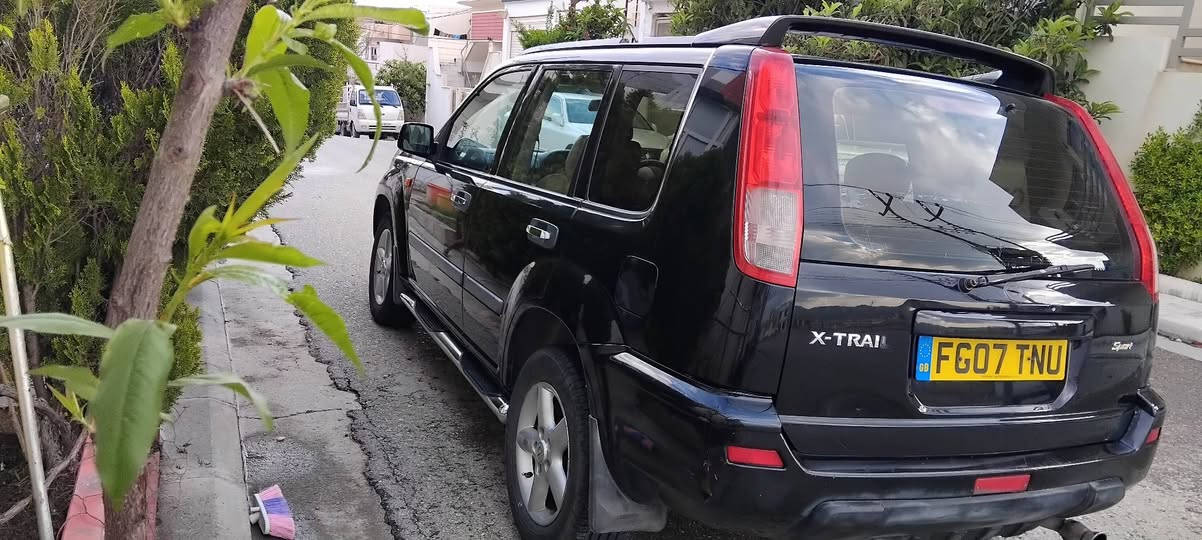 nissan x-trail مۆدێل 2007 
سوکان عەکسی بەریتانی 
گێڕعادی گێڕومەکینە بەشەرتی فیتەر تەبرید ساردوو گەرم سەلاجە سەقف سڵاید جام کارەبای شاشە ئای پاد ئای پادی دواوە کارەبای هەموو مەزبوت چوارتایەی تازە تازە ڕۆنوو فلتەری گۆڕاوە بێ دەعم و لێدراوی بۆ یاخی نیە  کەفیلی ماڵی کەس نەبێت مۆبایل *********** بەیارمەتی ئەدمینە بەڕێزەکان شربازهير, السليمانية
