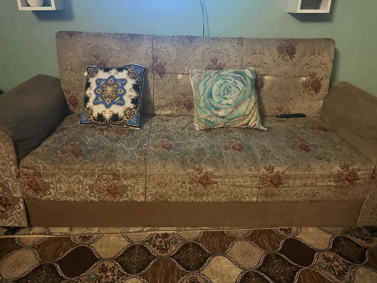 للبيع تخم 10 مقاعد ب 100 نهايته عنوان الشعب ***********
