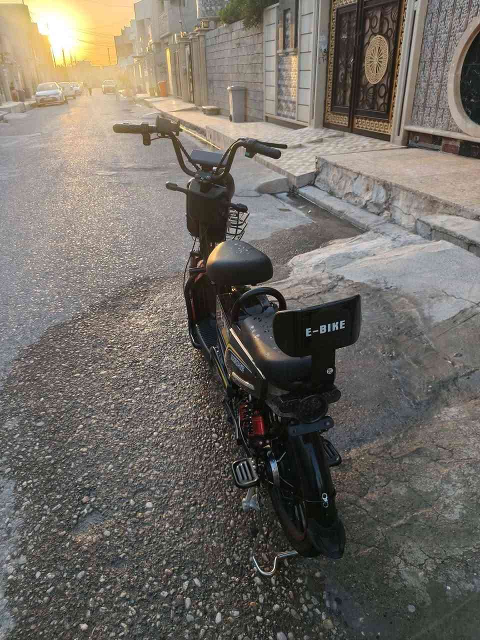 دراجه شحن ماركه عالميه ومضبوطه مميزات 👇

ملف W2000

مسجل اغاني بلوتوث

تبديل سرعه من 1 الى 5 

دبلات اصليه

باتريات جديده

لايت دائري 3D شغال

شاشه عرض شغاله

دراجه ما ناقصها كل شي شغاله و مرتبه 100/100

سعر 300 وبي مجال


**إذا كنت صاحب هذا الإعلان وتريد حذفه لأي سبب، رجاءا أرسل رسالة إلى الدعم الفني**