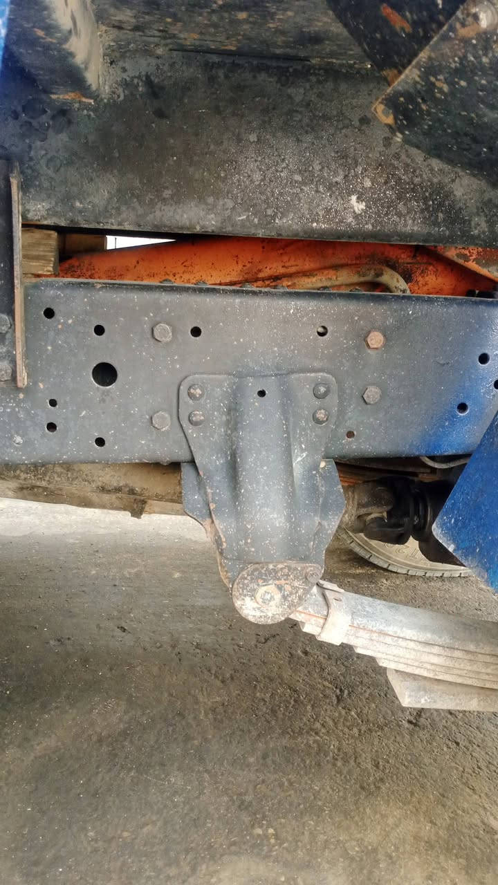 سلام عليكم  تيوته  قلاب نثيه رقم ديالى تحويل مباشر سنويه ل  27/  2 طن  مكينه  14B مكفوله شاصي مكفول تخم تاير جديد  صبغ عام اثر اجراد لا خياس ولا ضربه سياره حلوه كهربيات شغاله مكاني بغداد الامين  سعر ٥٥ وبيها مجال حك جيه للاستفسار  ‏‪‏‪***********‬‏
