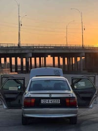 ئۆپڵ ڤیکترا مۆدێل 1992 مەکینە 18 سەنەوی بەسەرچوە ABS گێڕ عادی کۆبۆنی ب...