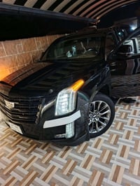 اسكاليد ٢٠٢٠ • V8 ٦٢٠٠ • بلاتينيوم دبل رادار