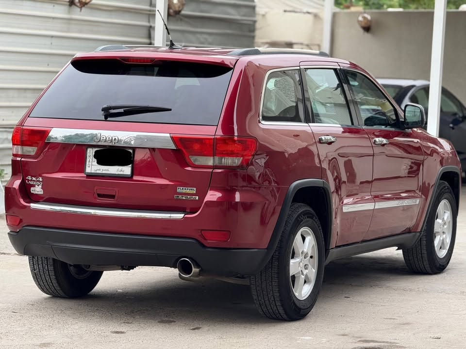 جيب لاريدو 2012 رقم بغداد
🚗 محرك 3600 V6 لون ماروني
ماشية117 الف حقي شرط الفحص
سيارة كلش نظيفة وجاااهزة من كلشي
كير محرك صدر تبريد
تخم تاير كهربائيات كلها مكفولة
تحكمات ستيرن بصمه تشغيل كشن كهرباء
ابواب بصمه فورويل 4*4
ترحيب تفتح ابواب عن التقرب منها 
شاشة كامرا حساس
 كشنات جلد ويل 18 اصلي
منظومه زنون ام ضمان
تبريد قطعتين
باقي مواصفات معروفه
👇 سيارة بيها 4 قطع صبغ الي هنه
بنيد + جاملخ سايق+ باب سايق كلير + باب صدر كلير فقط
يعني قطعتين صبغ وقطعتين كلير
السعر 148
***********
