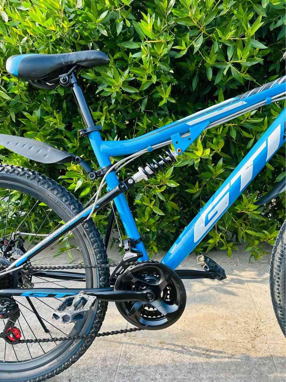 السلام عليكم 💙
للبيع بايسكل جبلي حجم 26 فريم عالي كامل بدون نقص 
يدات جديده سستم كامل جديد وشغال بدون نقص 
بريكات دسك بلمكان دبل امامي شغل ودبل وسطي جديد
السعر 140 الف مكاني بغداد حي الجوادين 
للاستفسار/ *********** بغداد, العراق
