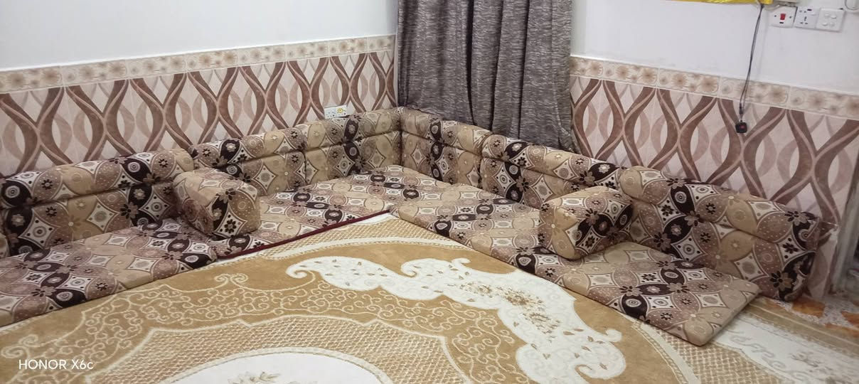 السلام عليكم 
ديوان للبيع 
7دواشك 
و 13تكيات 
مع 7مساند
/السعر خاص 
ناصرية مركز


**إذا كنت صاحب هذا الإعلان وتريد حذفه لأي سبب، رجاءا أرسل رسالة إلى الدعم الفني**