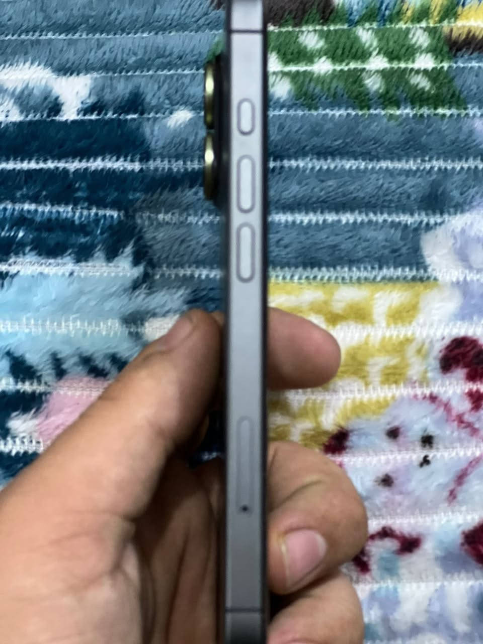 السلام عليكم أيفون 17 عادي ذاكرى 256 بطارية 100 عدد الدورات 70 موبايل نضيف كلش أمنت الله ماستر سعر 1250متواجد واتساب او تصال ***********
