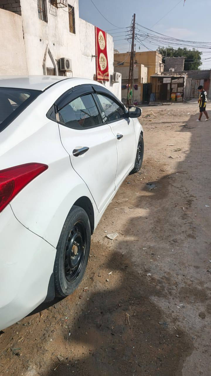 النترا خليجي 14كفاله كير محرك بدي بس صبغ 3 قطع سبب تكشير اونقص راجز مشروع وطني محرك1600 السعر105 بيه مجال ***********
