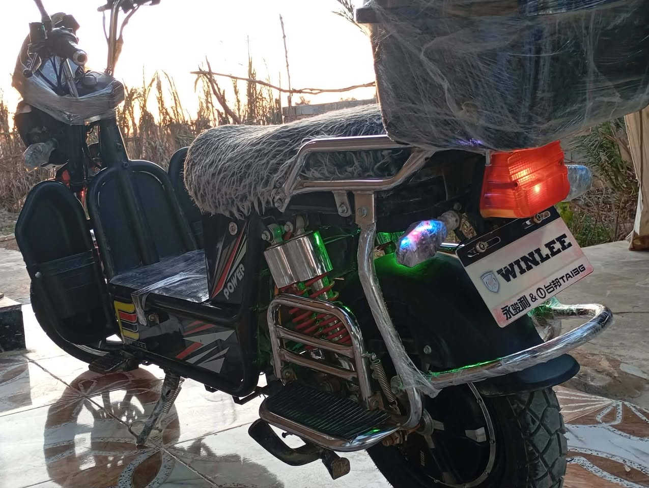 السلام عليكم يوجد موطور هايوشه شحن للبيع البطارياته ولي السعر 450 موطور جديد ما بي أينقص وتخم تاير جديد العنوان الدولاب قرب مالعب الدولاب الكبير الأتصال على الرقم ***********
