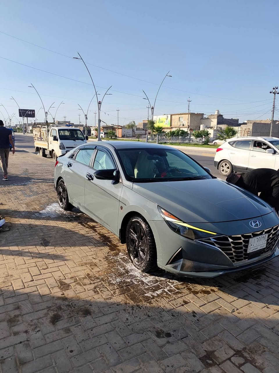 النترا موديل 2021 معوقين
ضربه كلش خفيفه البدنه معدله بارد وباقي البدي مكفول

فول مواصفات ما عدى الفتحه 

سعر 135 بيه مجال قليل *********** محرك 2000 دوش
