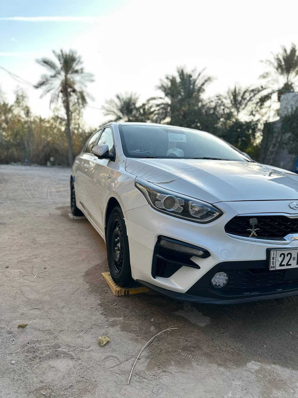 سلام عليكم
كيه فورتي 2021 فول مواصفات ما عده فتحه 

بصمه ابواب 

كشنات جلد 

رادار +تحديد مسار

سياره وارد كوري بيه قطعتين صبغ بكوريا 

وقطعه تبديل بل عراق …جاملغ لامامي 

رقم أربيل سنويه ل2030

رقم الهاتف:***********

سعر:135وبيها مجال 

عنوان :بصره -ابو الخصيب
