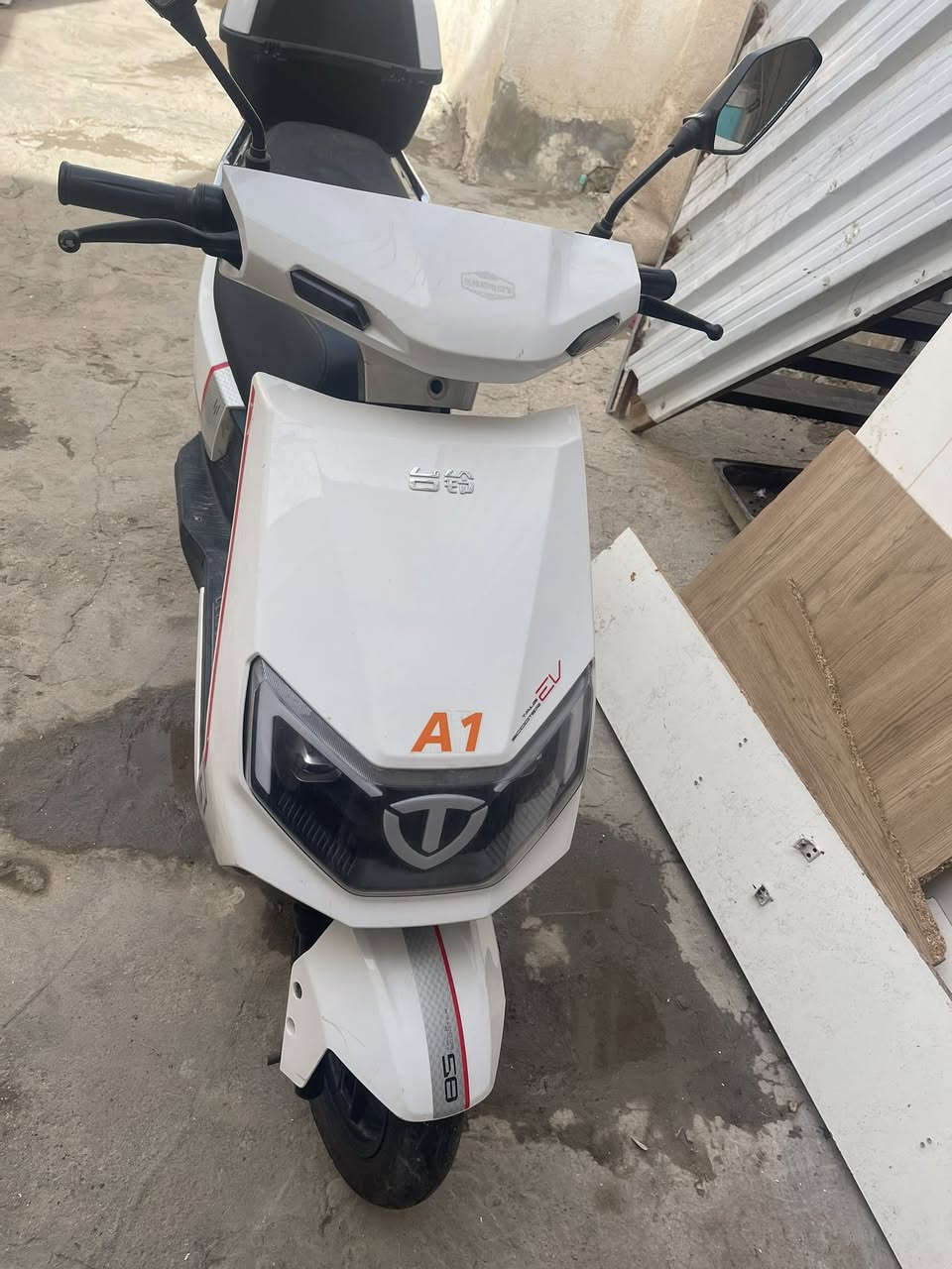 دراجة شحن ستخدام قليل أخذته ٩٠٠الف اريدهة٦٥٠ نضام السرع ٣سرعات عنواني نجف ***********
