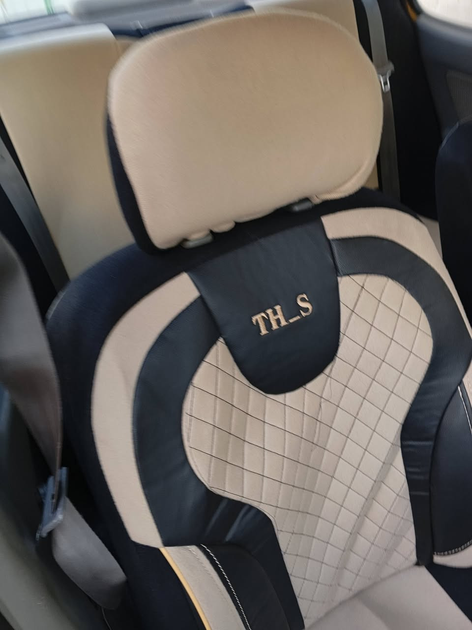 للبيع طيبة موديل 15 رقم بغداد انكليزي سعر 40ورقة بيها مجال رقمي ***********
