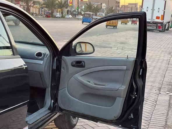 السلام عليكم من رخصت مدير الكروب
اخوان سارة ساسوكي فورنزا موديل ٢٠٠٧ حلو جاهزة 
تخم تاير باتري جديد بسمي سنوية ٢٠٢٧ مكينة جديدة 
سنتر لك كهربايت جديدة مكان السيارة بغداد الحسينية
السعر ٤٧ بيهامجال بسيط ***********
