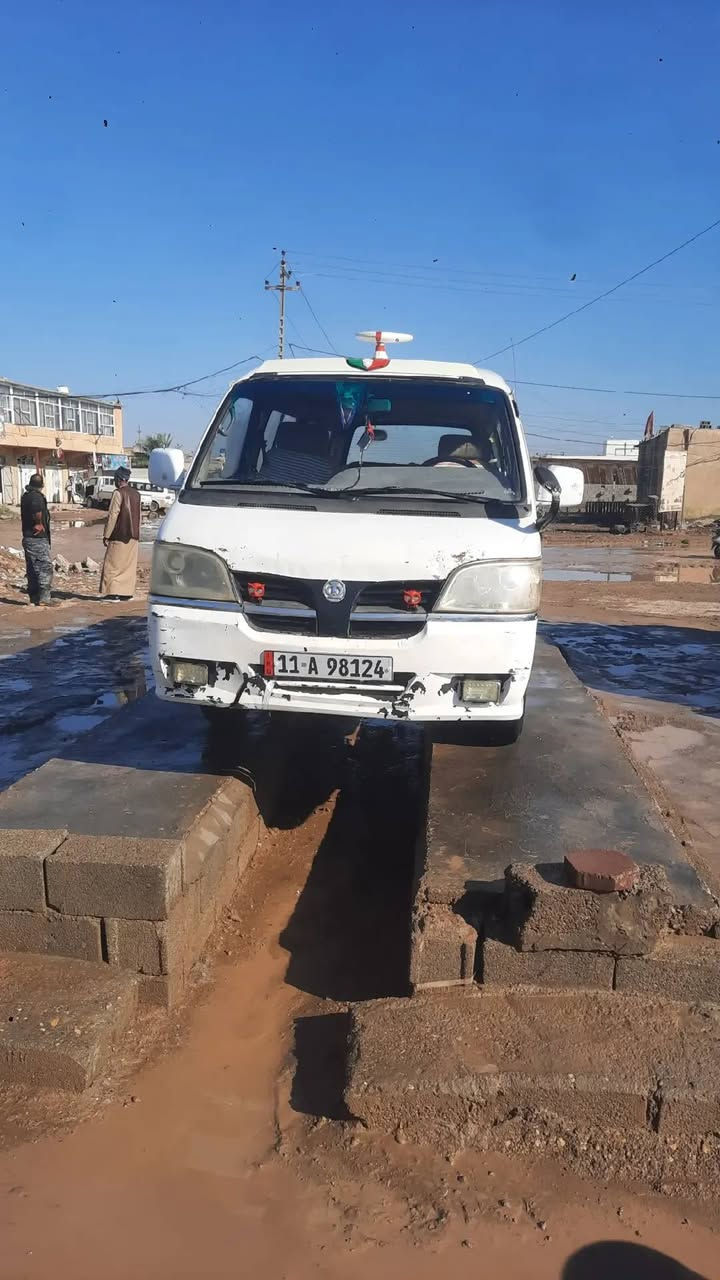 بولارسن طويله مكينه ونجي مجاول الخلل بس المكينه تخربط الكشر نضيف 50 وبيها مجال حق  الجيه ***********
