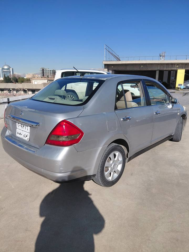 تیدای ٢٠٠٨ 
مەکینە ١٦ مەرغوب
بێ بۆیاخە بەس هەنێ شوخت و کال بونەوەی هەیە
چوار جام کارەباییە 
گێر و مەکینەی بەشەرت 
سەنەوی تا مانگی ٦ ی ٢٠٢٦ تازەیە
سەیارەکە رێک و پێک و جایزە
پێشی تازە داگیراوە و تایەکانی
نرخی ٩٥ وەرەقە و کەمێک مامەلە
 تازەن 
ناونیشان: سلێمانی
***********
*********** شربازهير, السليمانية
