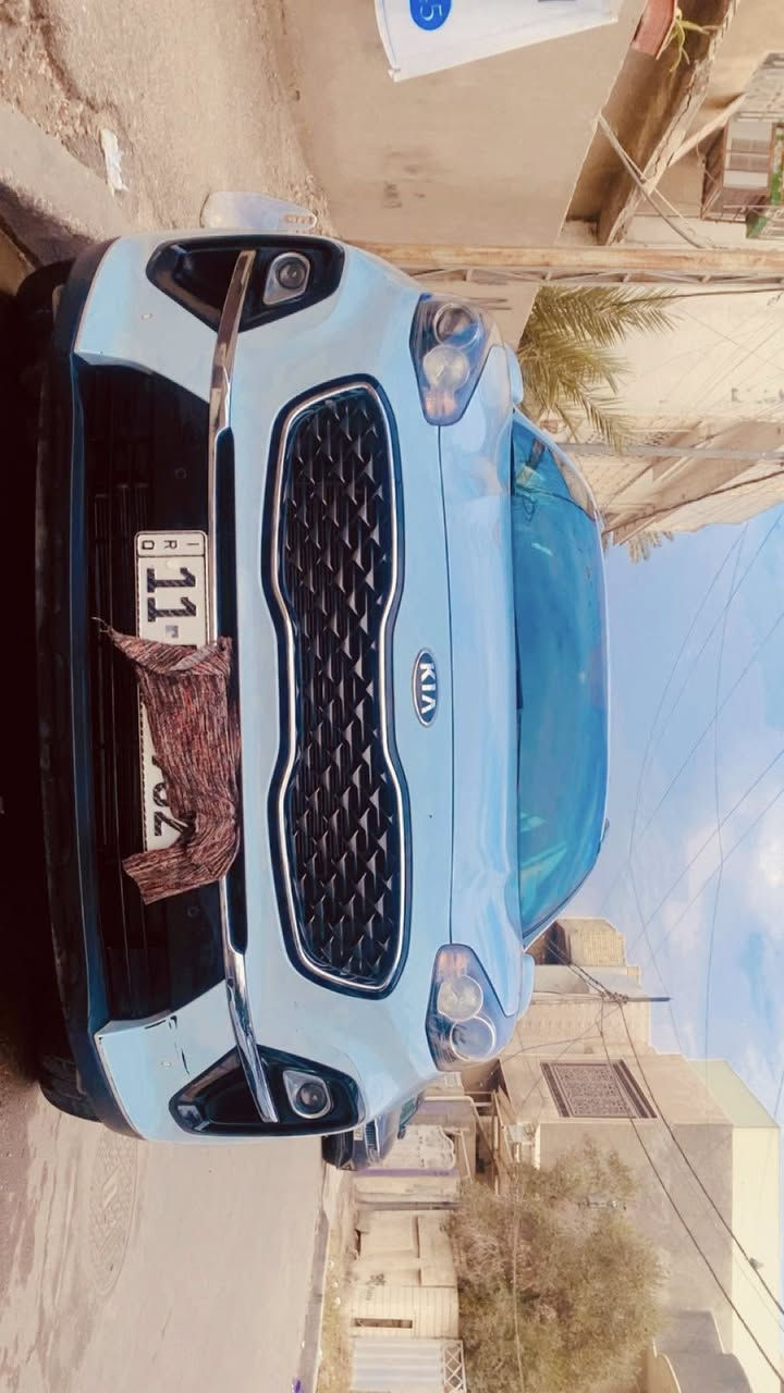 اللهم صلي على محمد وال محمد ♥️
بسم الله الرحمن الرحيم 🇮🇶
للبيع سياره♦️♦️
النوع/كيا سبورتج خليجي 
سنه الصنع/2020
اللون /ابيض
المسافه المقطوعه/55كيلو متر وقابل للزياده🌀
الرقم /بغداد 
بصمات ثنين 
المواصفات :
حساسات اماميه وجانبيه وخلفيه↔️↕️
3 انظمه قياده 
بصمه 
اشاير بالمري 
كشنات اماميه نفخ 
السياره بيهه فقط طخه بالجنطه والباب الخلفي بسيطه كلش عدى ذني مكفوله كفاله عامه 
السياره سنويه جديده والرقم جديد السياره جديده مال جناي تجي تشغل وتطلع متصرف عليهه ولا ربع غير متواجد على الفيس للاستفسار 🔔🔔***********🔔🔔
