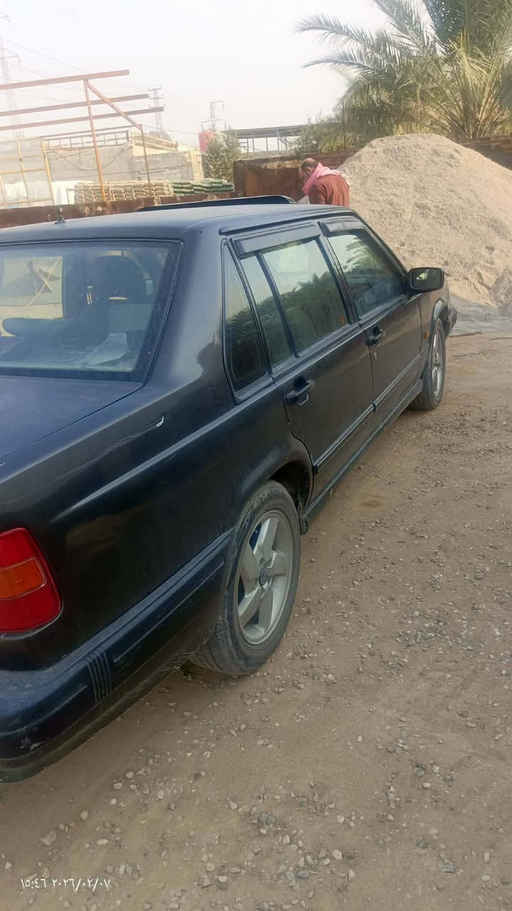 السلام عليكم
فالفو للبيع فقط السياره كلش نضيفه احله من الصور مكينه وكير جدد الحداديه عوزه شويه مديل 1993 كهربائيات كله شغاله السياره متعوب عليه حجم 940 مكان السياره نجف المناذره وهذا السعر 46 وبيه مجال رقمي ***********
