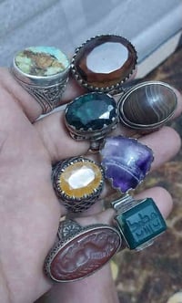 مجموعه كامله للبيع  والسعر خاص او الاتصال  ٠٧٧٠٤٣١٧٥٢٩