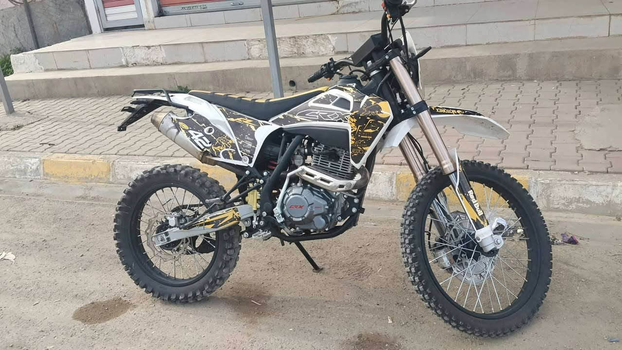 قفاز نوعیە CRX مودێل 25 للبیع
محرك مفتوح سعره  مليون 150وبي مجال مكان الدراجة داقوق 

***********
