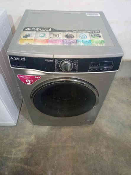 للبيع غسالة ملابس تماتيك 
شرط الشغل والنظافة 
150الف
***********واتس
***********واتس
