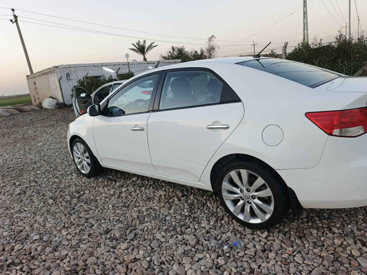 السلام عليكم سيراتو13خليجي
حداديه جديده تخم تايرجديد ادامه كامله مسويلهه 

العنوان واسط الزبيديه السعر108وبيهه مجال بسيط

لستفسار***********
