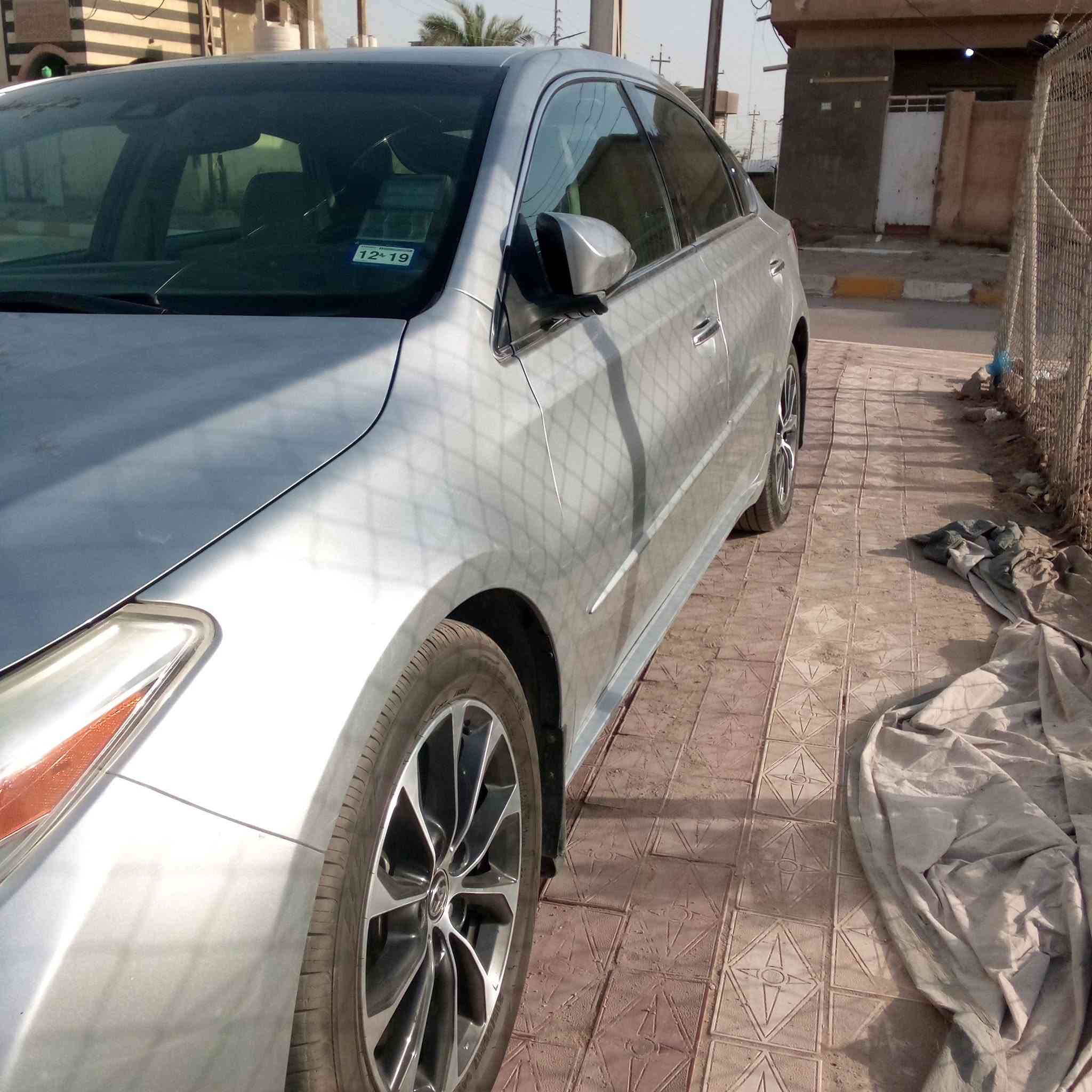 --- سلام عليكم
*للبيع تويوتا أفالون 2018 أمريكي XLE فول*  
*المواصفات:*
- فتحة سقف + رادار جانبي إشارة مرئي ، كشنات جلد 
- وارد أمريكي - بيها تقرير غرق بأمريكا
- ونضربة ضربه بسيطة بالباب الورة وموضحة ضربه بصور
- السيارة باسمي - تحويل ثاني يوم
- هزة جديدة + سنوية لحد 2031

*السعر:* 182 ورقة، وبيه مجال قليل للشراي   
*المكان:* الناصرية - سوق الشيوخ  
*الاتصال/واتساب:* ***********

الصور موجودة وتوضح كلشي 👇
---
