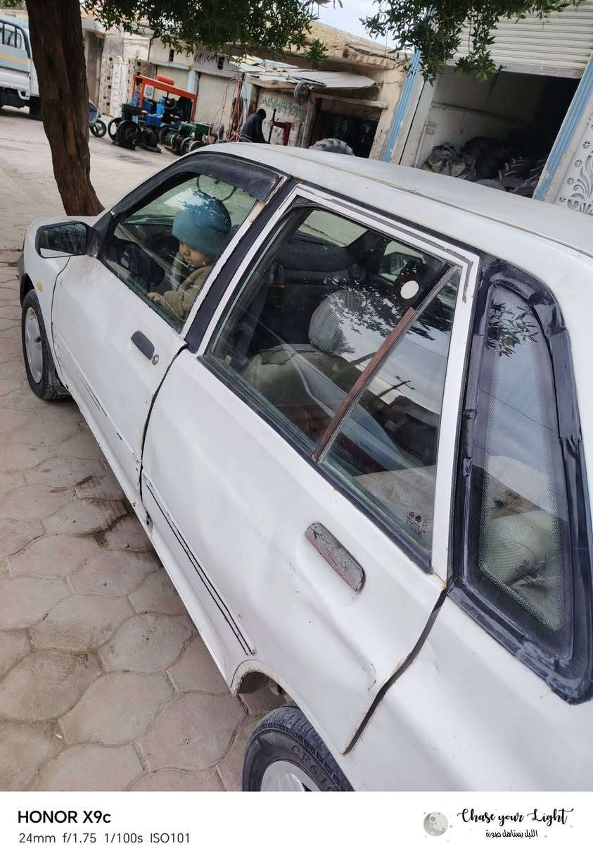 سايبه ٢٠١٢ سياره خير من الله حداديه محرك تخم تاير سياره بيه ضربه ومعمره تكمه وبيه قماره ومعدله ع بارد مكان سياره بابل شوملي   سعر. ٢٥ ورقه  وسياره بسمي 
***********
